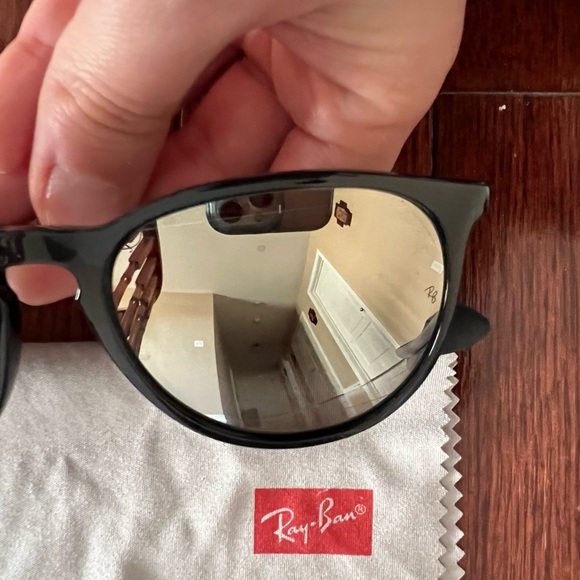 Ray-Ban chrome mirrored sunglasses - Picture 3 of 4